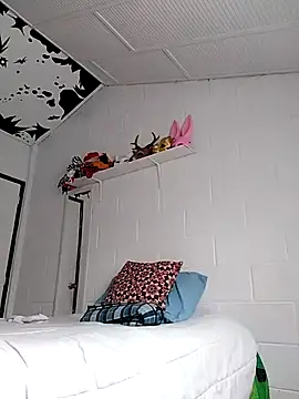 oxxy jean online show from February 2026 12:50:02 PM