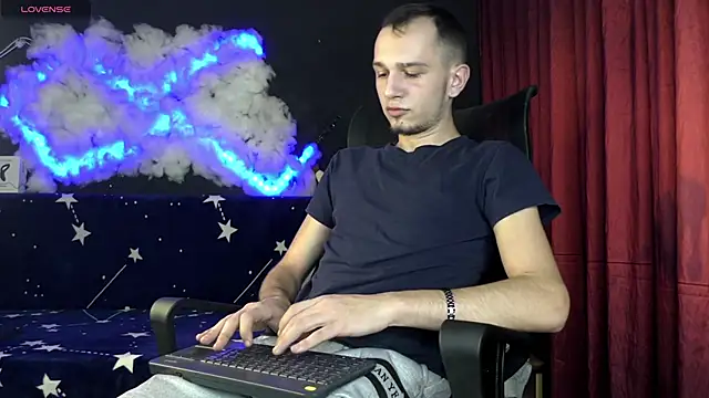 AxelMassimo online show from November 2025 03:50:02 AM