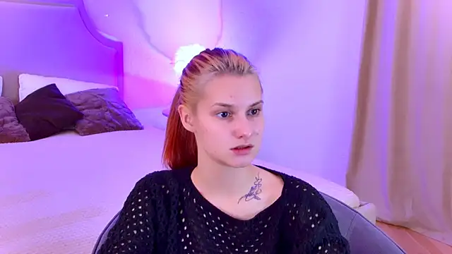 NightOpal online show from November 2025 02:32:01 PM