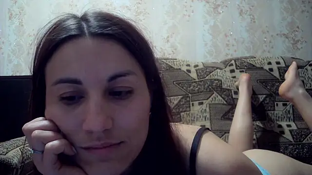 kiss lovely  online show from March 2026 06:32:02 PM