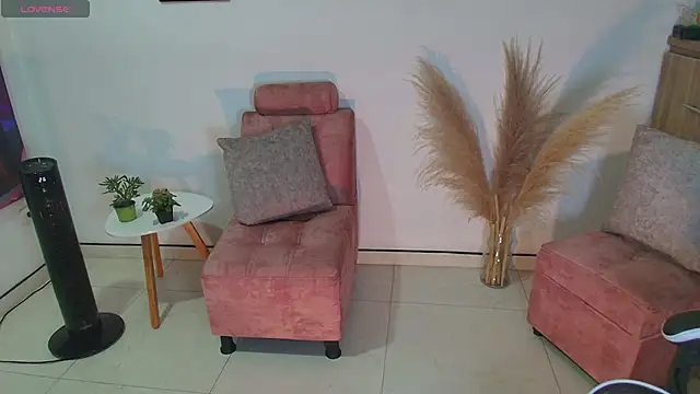 LuluMonroe Eup online show from May 2026 02:51:02 AM