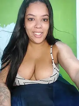 Snapshot of biancaalvess chatting on April 2026 01:42:02 PM biancaalvess online show from April 2026 01:42:02 PM
