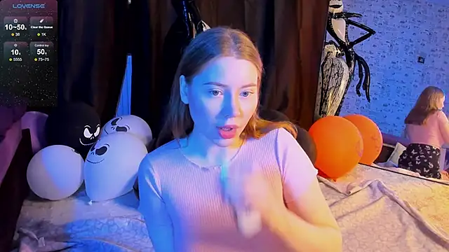 Lillie Berry online show from November 2025 04:30:01 AM