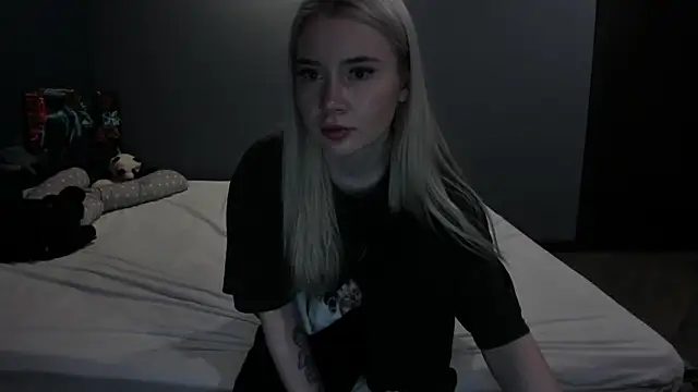 Lillie Berry online show from May 2026 04:30:01 AM