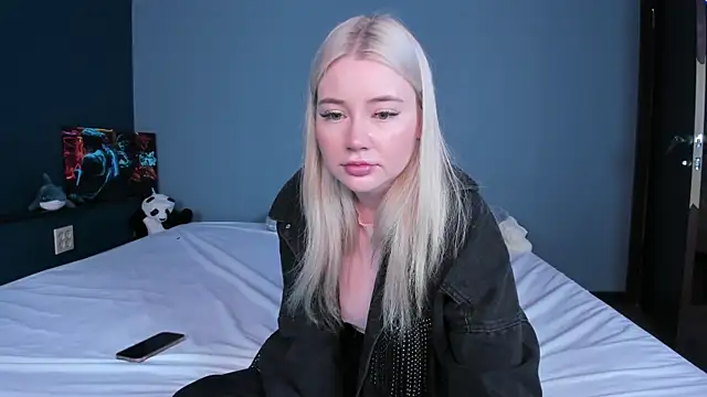 Lillie Berry online show from May 2026 04:31:01 AM