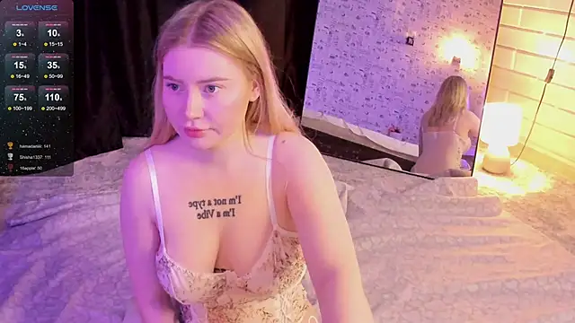 Lillie Berry online show from November 2025 04:49:02 AM