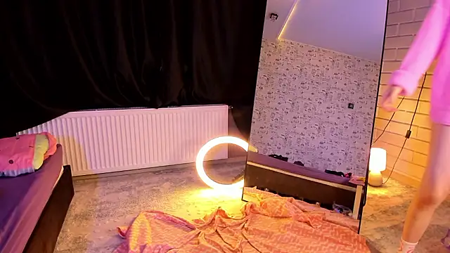 Lillie Berry online show from February 2026 04:24:02 AM