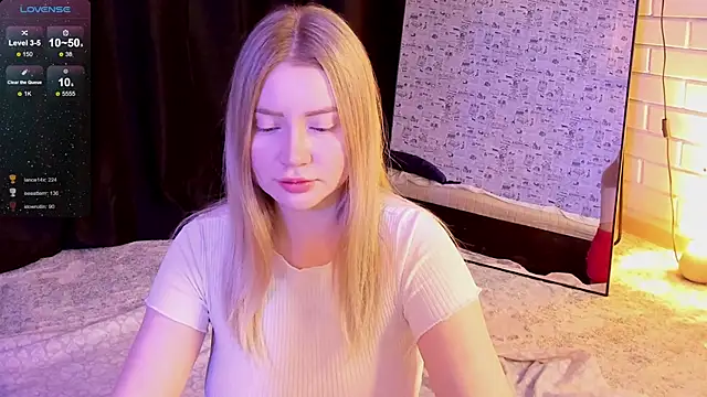 Lillie Berry online show from November 2025 04:40:02 AM