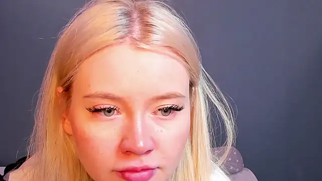 Lillie Berry online show from April 2026 04:29:02 AM