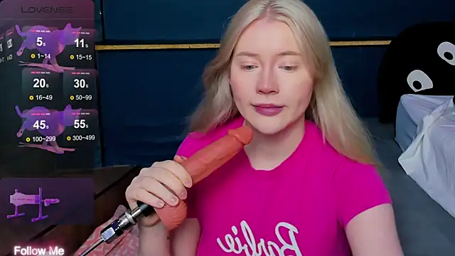 Lillie Berry online show from March 2026 04:24:01 AM