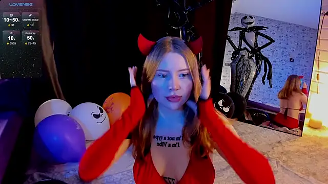 Lillie Berry online show from October 2025 04:44:02 AM