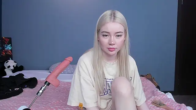 Lillie Berry online show from May 2026 05:27:01 AM