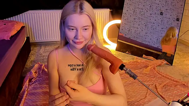 Lillie Berry online show from February 2026 05:07:02 AM