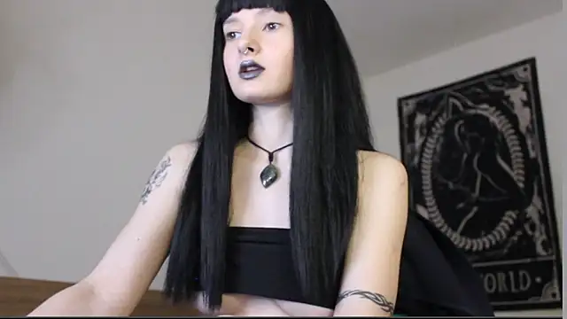 midnightsiren777 online show from May 2026 09:10:02 PM