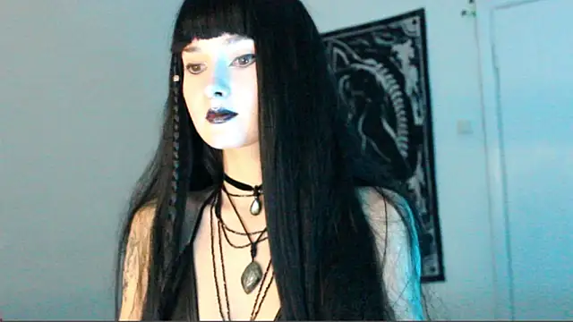 midnightsiren777 online show from February 2026 10:31:02 PM