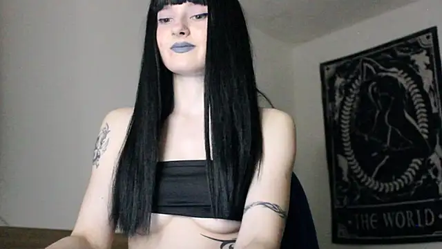 midnightsiren777 online show from May 2026 08:50:02 PM