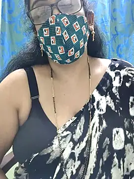 sweet-lotus online show from December 2025 05:15:02 PM