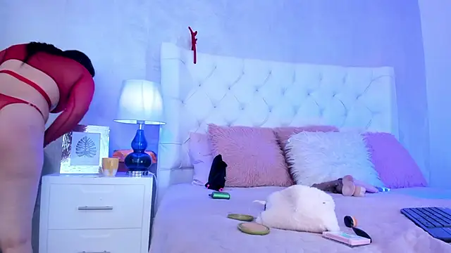 Yara Bliss  online show from November 2025 03:15:02 PM