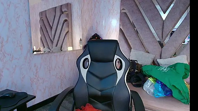 redd pandaa online show from October 2025 04:11:01 AM