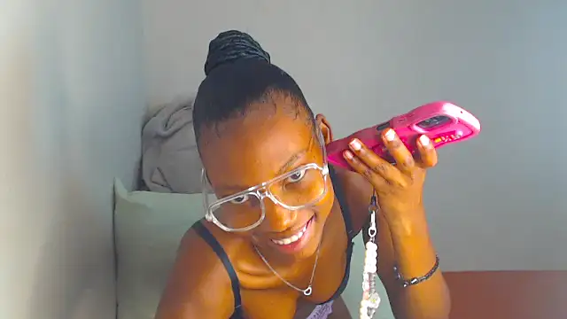 Snapshot of JuicyAdiction chatting on October 2025 08:09:02 PM JuicyAdiction online show from October 2025 08:09:02 PM