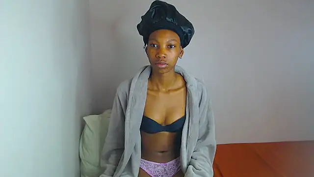 Snapshot of JuicyAdiction chatting on October 2025 09:22:02 AM JuicyAdiction online show from October 2025 09:22:02 AM