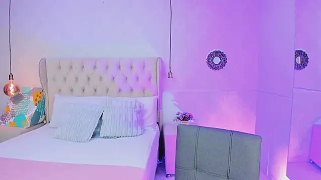 Tatihornyy online show from February 2026 11:21:02 AM