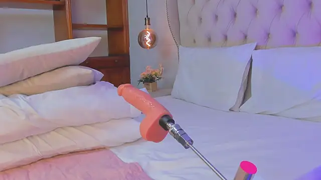 Tatihornyy online show from November 2025 11:15:02 AM