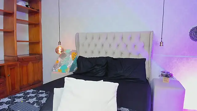 Tatihornyy online show from March 2026 11:51:01 AM