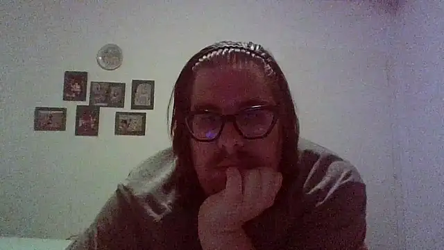 chubbyDavid1998 online show from May 2026 05:42:01 PM