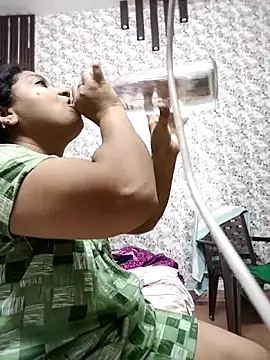 Snapshot of Cute-Janvi20 chatting on May 2026 06:10:01 AM Cute-Janvi20 online show from May 2026 06:10:01 AM