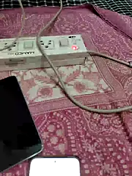 Cute-Janvi20 online show from October 2025 05:57:02 PM