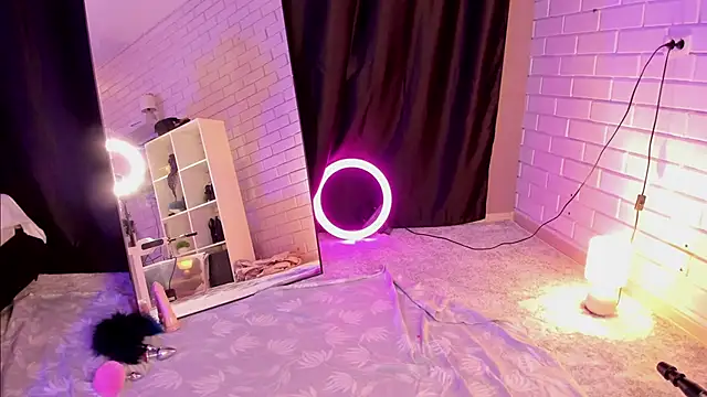 Anjela Botton online show from November 2025 06:30:01 PM