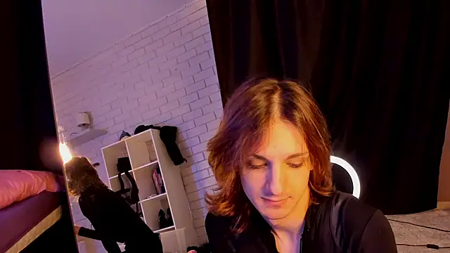 Anjela Botton online show from December 2025 06:13:01 PM