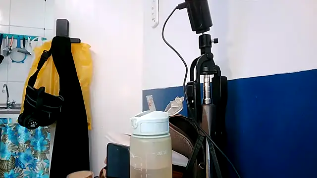 Veronnaink online show from February 2026 12:05:02 PM