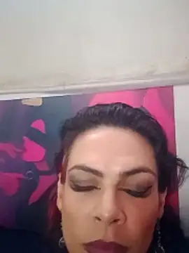 Veronnaink online show from October 2025 07:46:01 PM