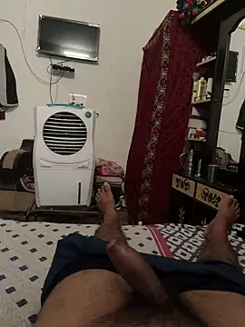 jucydick010887 online show from April 2026 07:04:02 AM