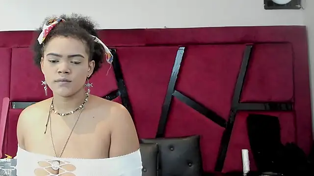 AlliceJelany online show from October 2025 07:28:01 PM