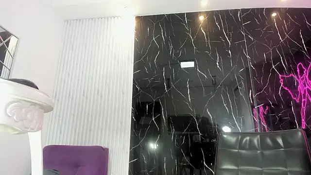 Nini Beyker online show from February 2026 12:15:01 PM