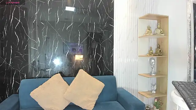 Nini Beyker online show from March 2026 12:28:02 PM