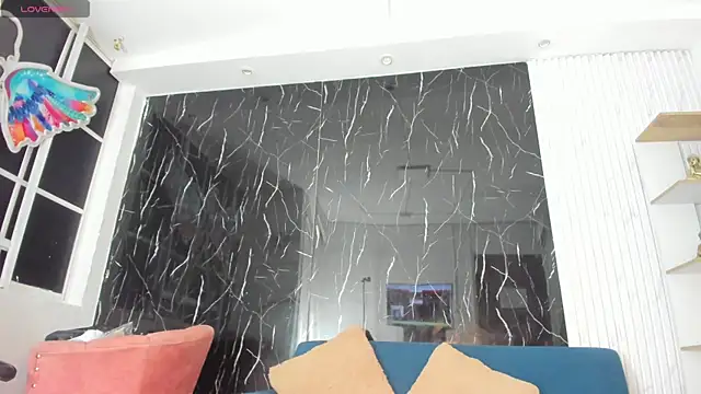 Nini Beyker online show from March 2026 12:18:01 PM