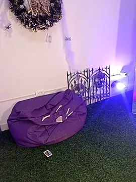 VioletaBliss1 online show from October 2025 12:07:01 PM