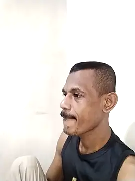 Snapshot of Dare010 chatting on February 2026 11:49:02 PM Dare010 online show from February 2026 11:49:02 PM