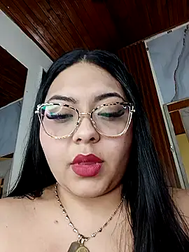 Snapshot of RachelCute1 chatting on October 2025 04:25:02 AM RachelCute1 online show from October 2025 04:25:02 AM