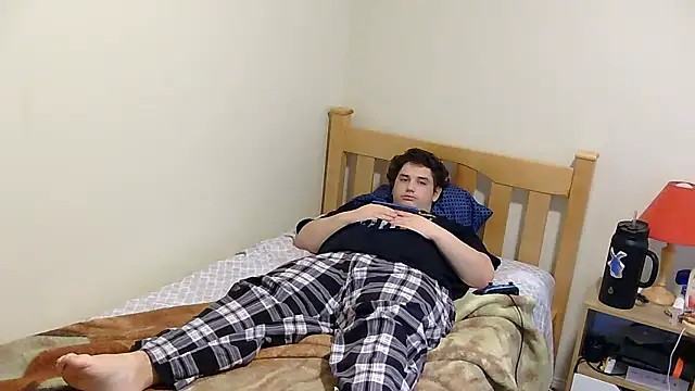 Snapshot of Breyyyyyyyy chatting on November 2025 07:08:02 PM Breyyyyyyyy online show from November 2025 07:08:02 PM