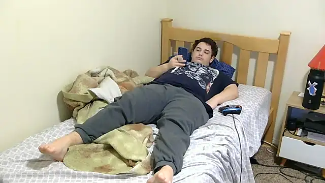 Snapshot of Breyyyyyyyy chatting on November 2025 10:46:02 PM Breyyyyyyyy online show from November 2025 10:46:02 PM