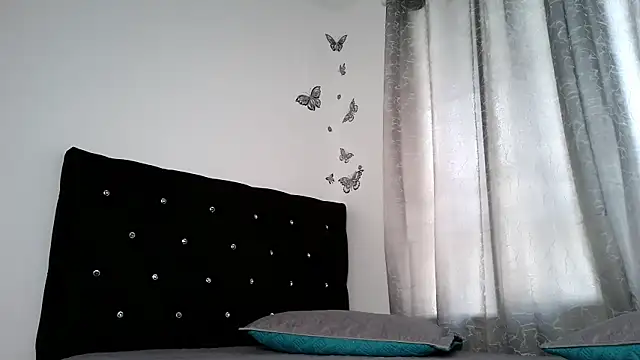 Snapshot of abella-lemus chatting on December 2025 04:35:02 PM abella-lemus online show from December 2025 04:35:02 PM