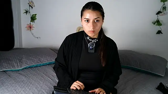 abella-lemus online show from February 2026 12:39:02 AM