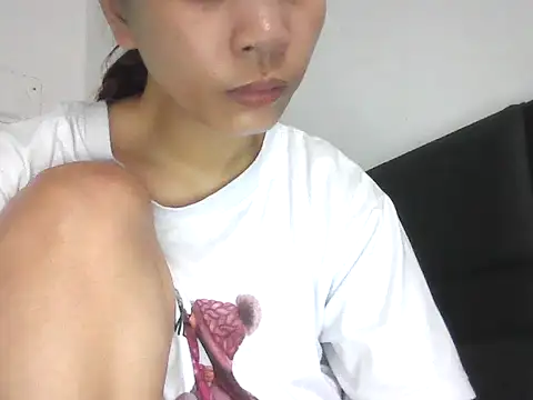 ivyloving4you online show from October 2025 12:32:01 AM
