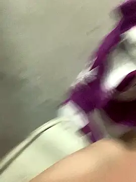 lily Bliss online show from October 2025 05:53:01 AM