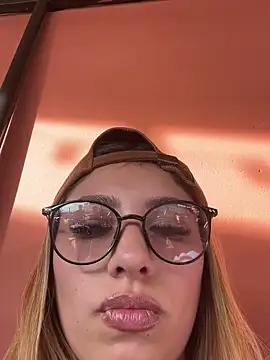 AriaBliss- online show from November 2025 09:30:01 PM